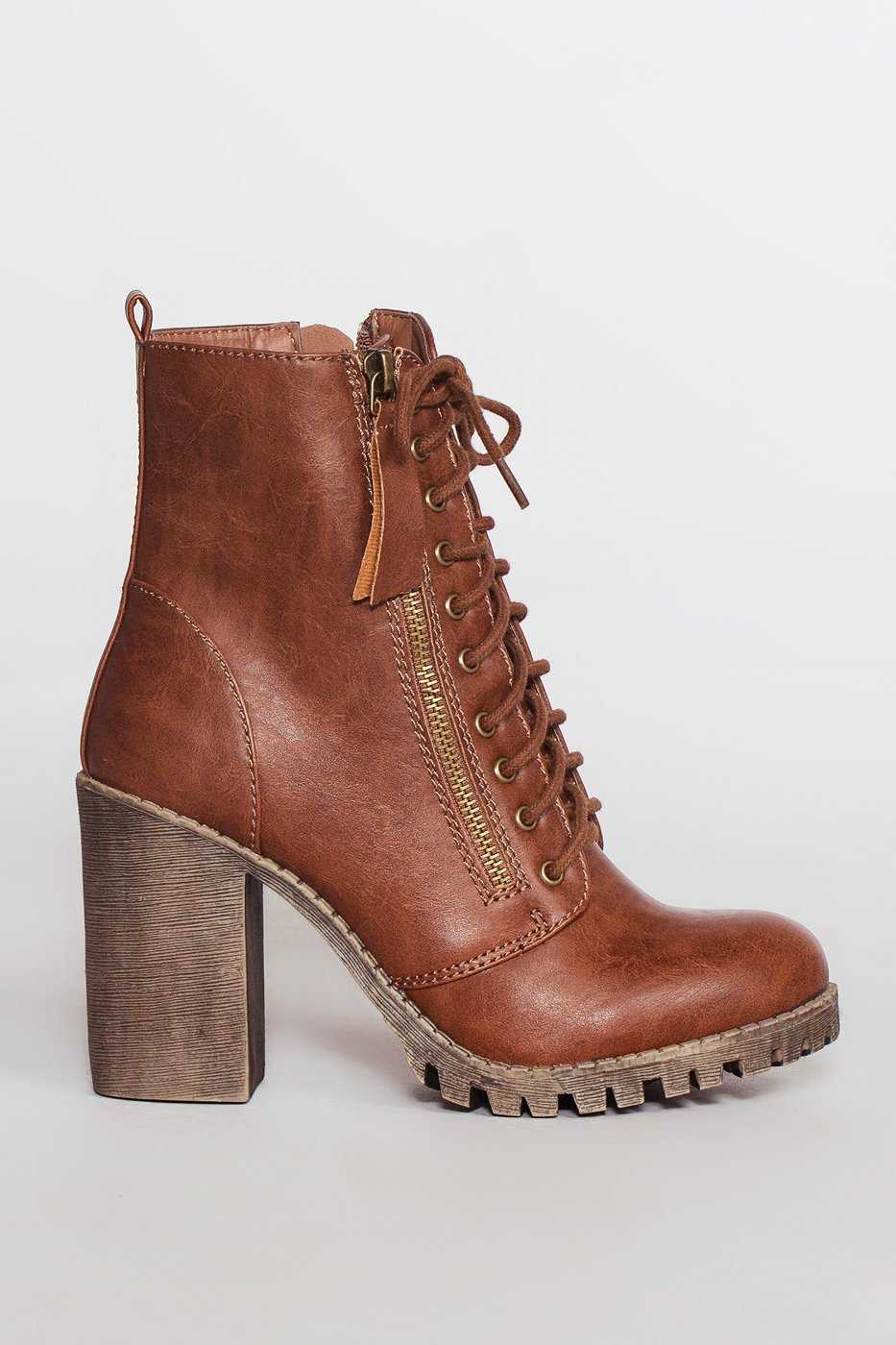 Women's Combat Boot In Natural Leather - Thursday Boot Company