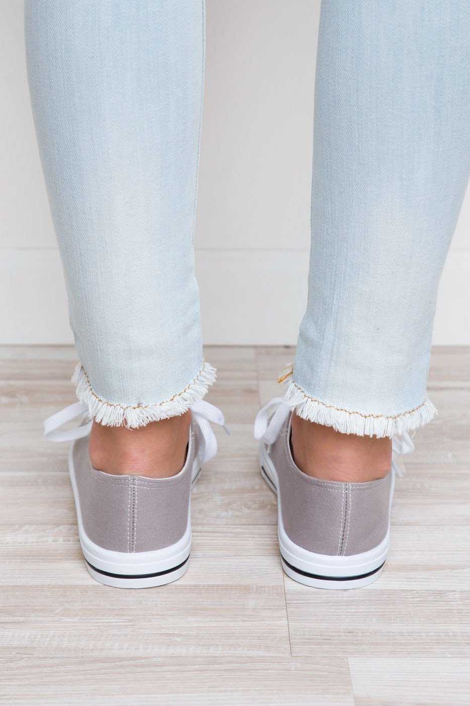 Shoes - Kendall Sneakers - Gray